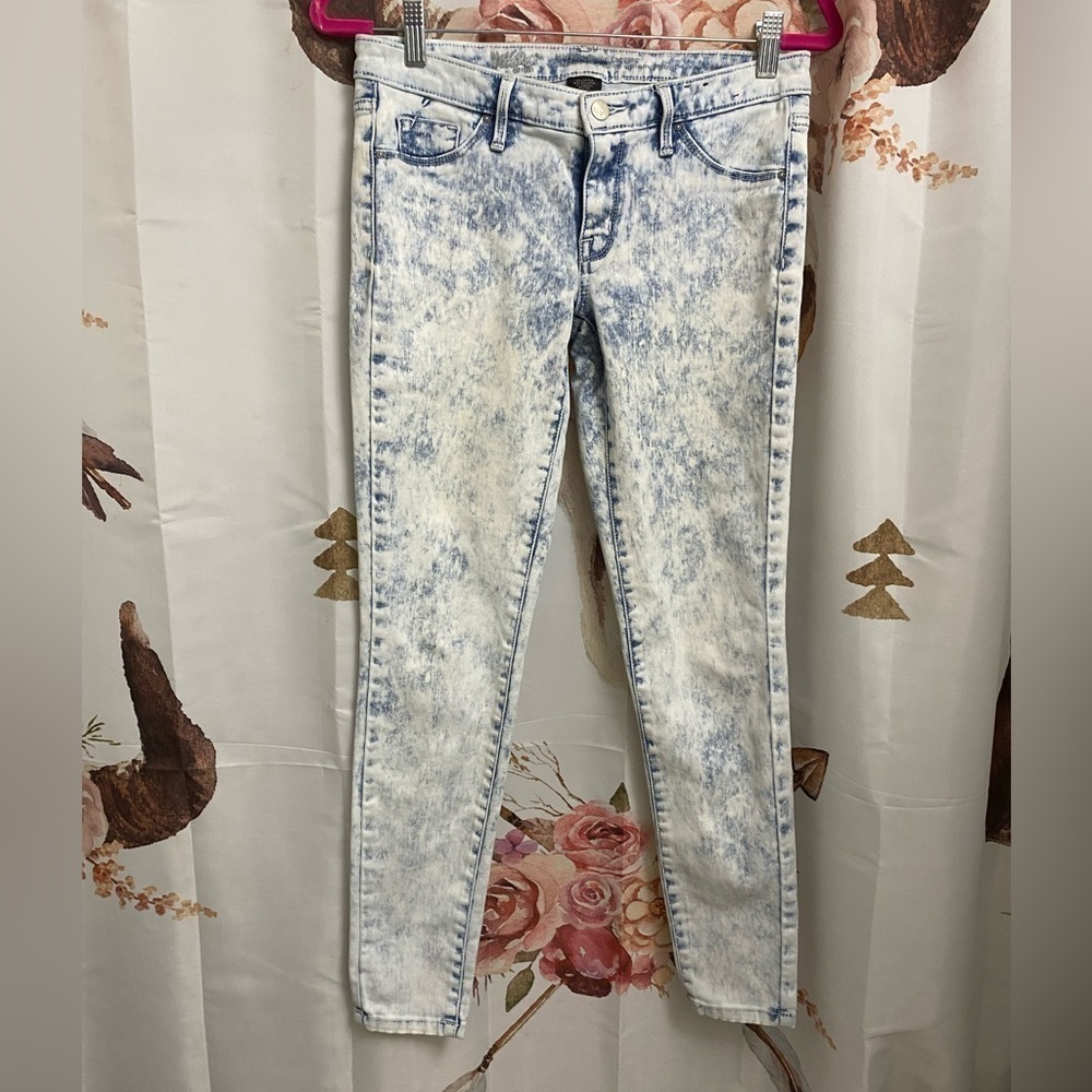 Size 4/27 Mossimo mid rise denim legging​​​​​​​​​​